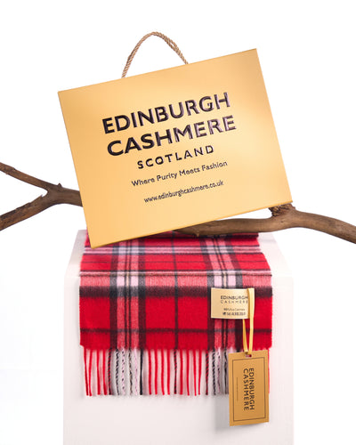 Top Gift Worldwide: Discover the Woollen Elegance of Lucchi Italy