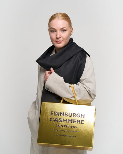 Minimalist Chic Woolen Scarves