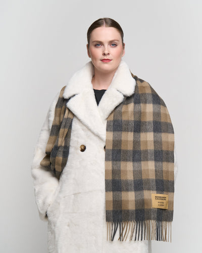 Choosing the Perfect Winter Cashmere Scarves for Fashion in 2025