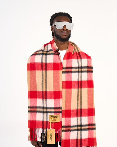 The Undeniable Allure of a Scottish Lucchi Cashmere Scarf for Authenticity