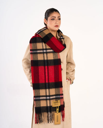 Lucchi Cashmere’s Scottish Women’s and Men’s Scarves: Heritage Woven In Every Thread