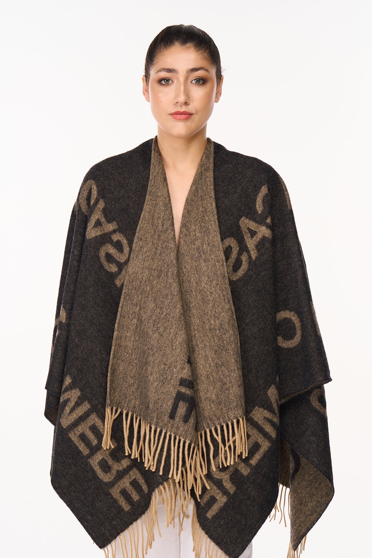Lucchi Italy Cape Edinburgh Charcoal Poncho 100% Pure Lambswool