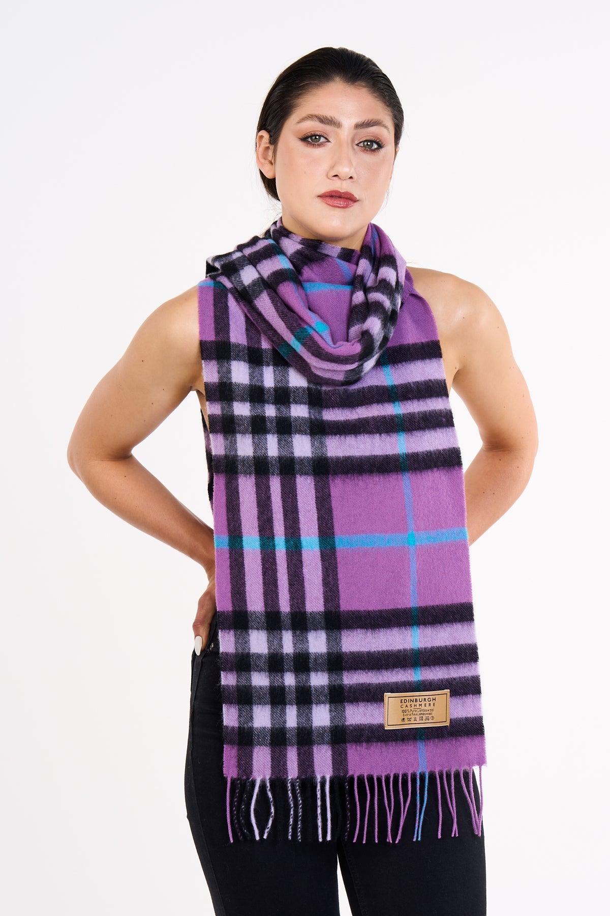 Lucchi Italy Cashmere Designer Scarf Iconic DC Classic
