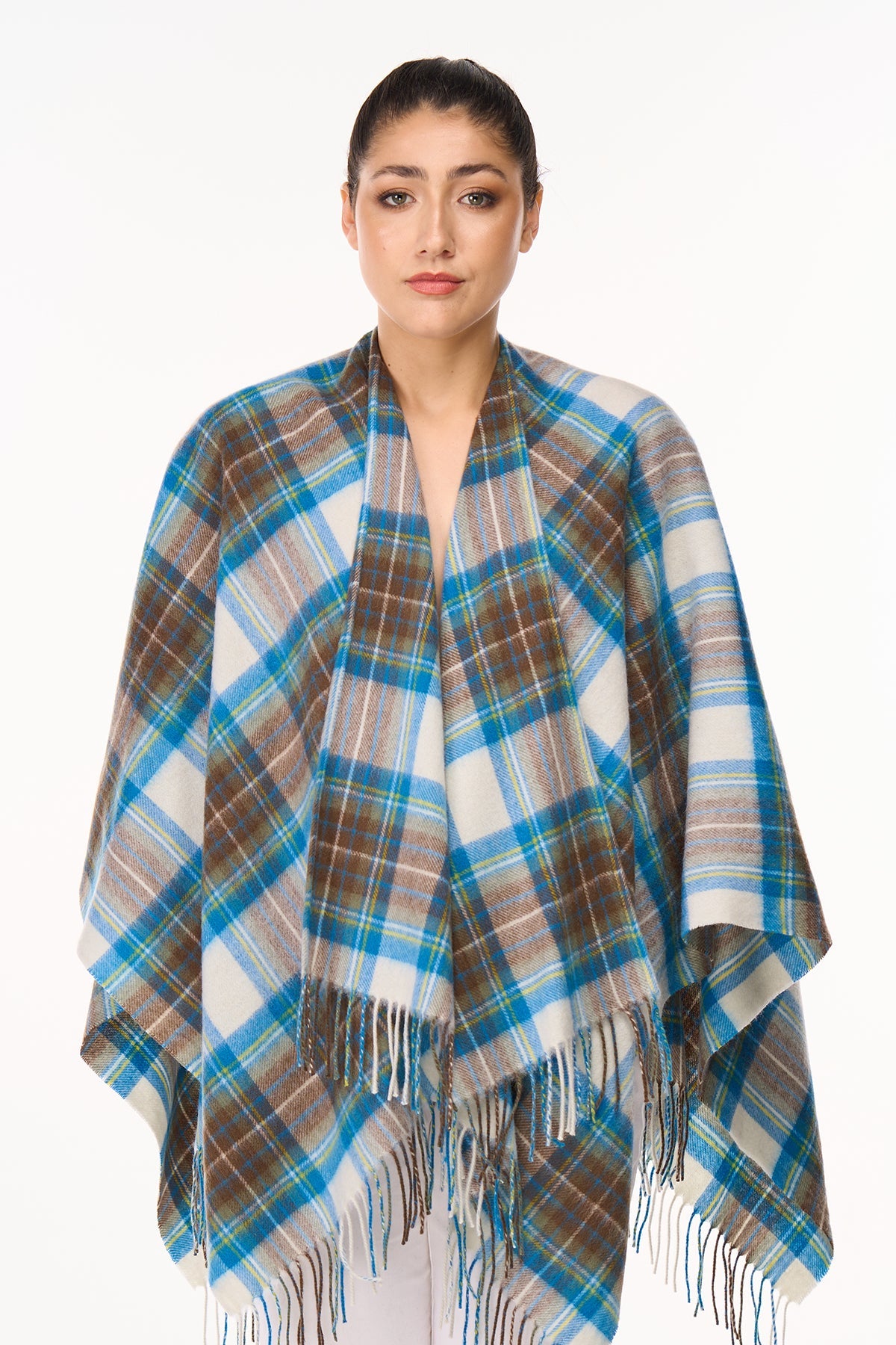Lucchi Italy Cape Scottish Design Tartan Poncho 100% Pure Lambs wool