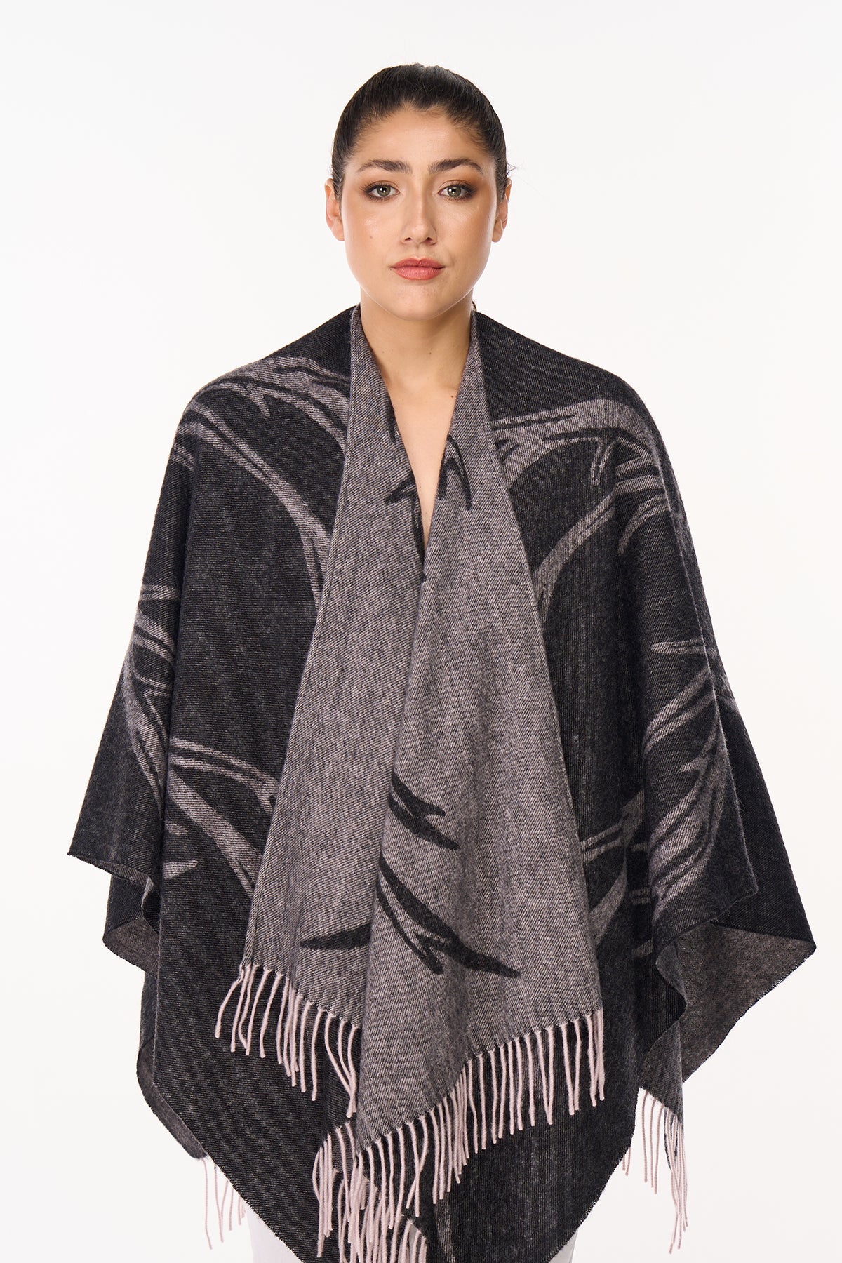 Lucchi Italy Cape Stag Grey Poncho 100% Pure Lambswool