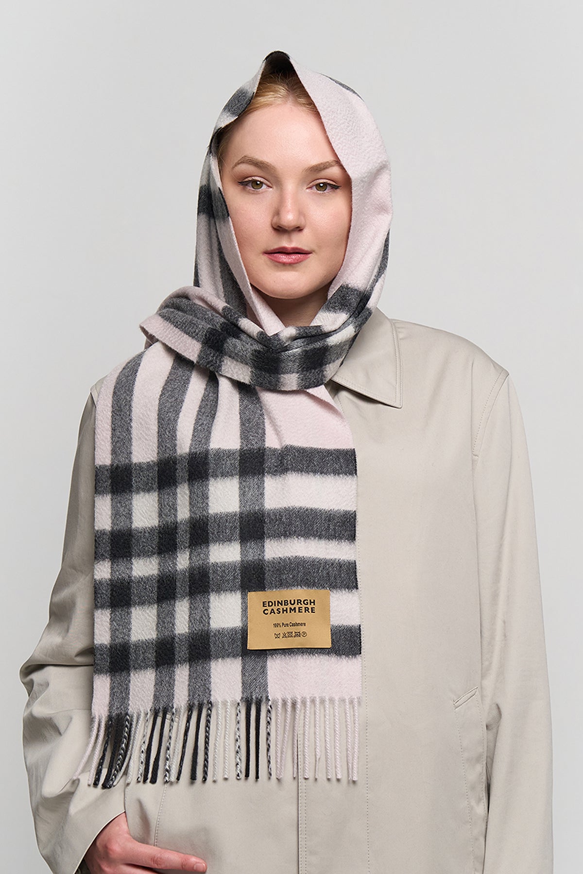 DC Check Cashmere Scarf Light Pink