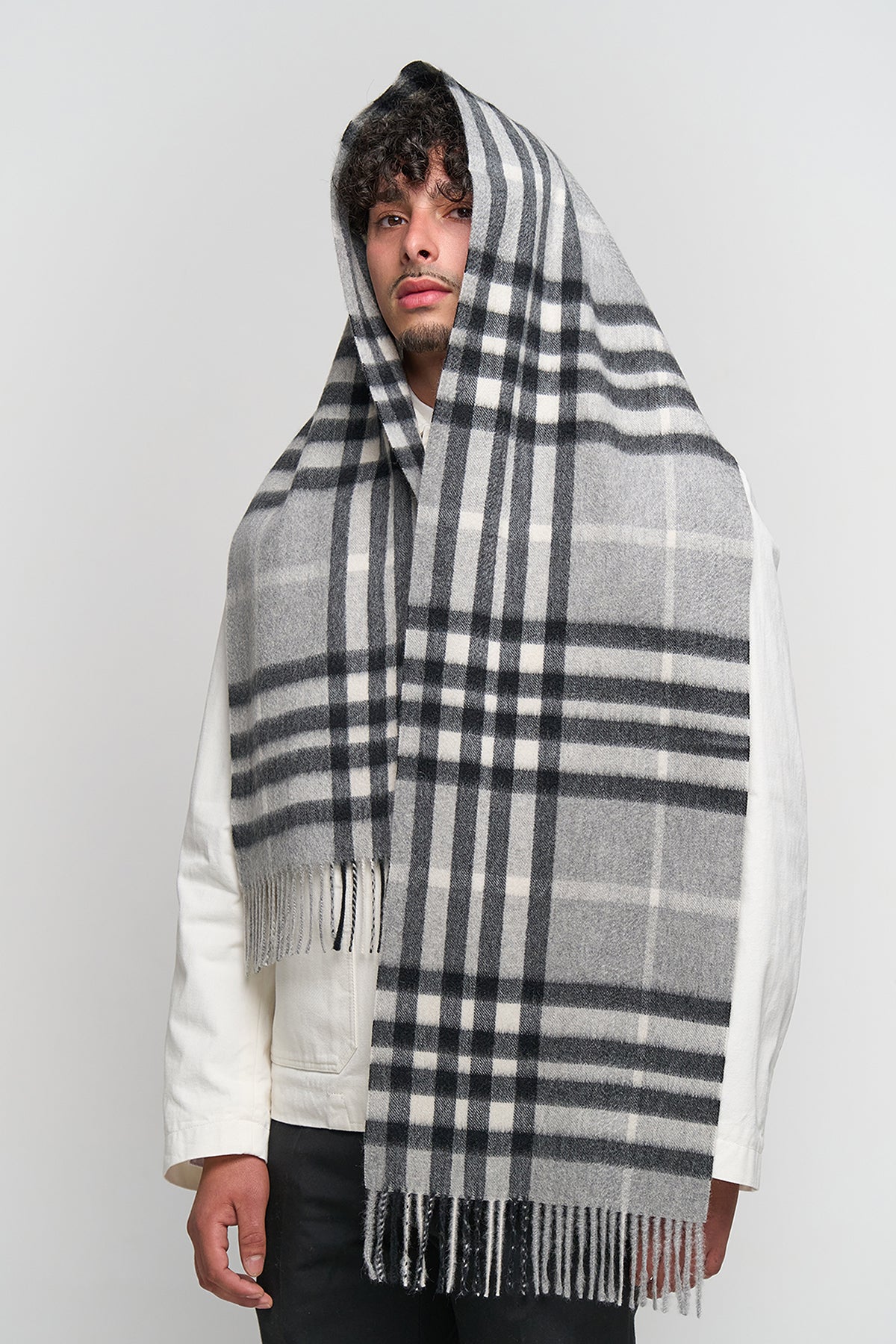 DC Check Cashmere Scarf Grey