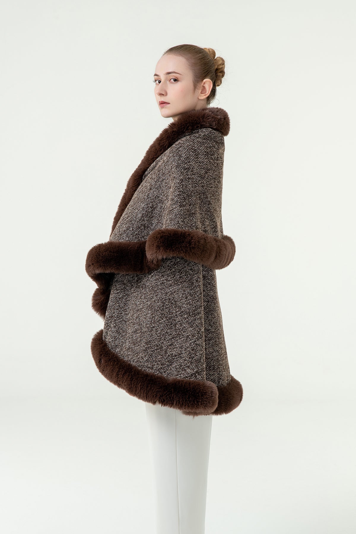Lucchi Italy Women's Cape - Brown