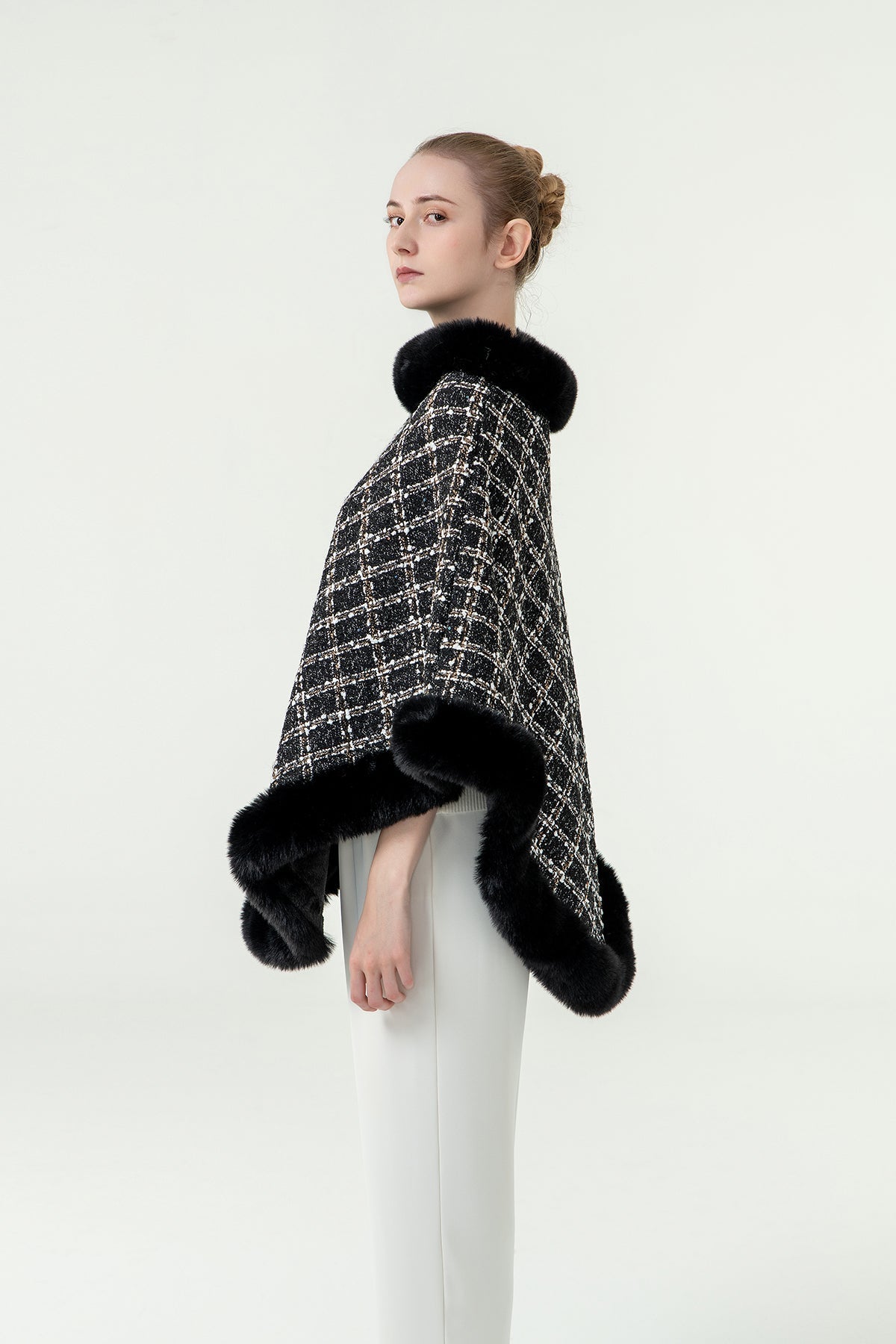 Lucchi Italy Women's Poncho - Black/White