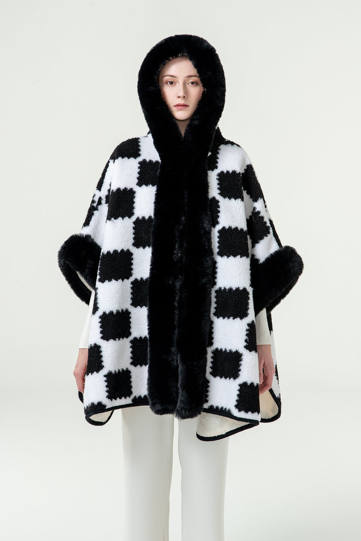 Lucchi Italy Women's Hooded Cape - Black