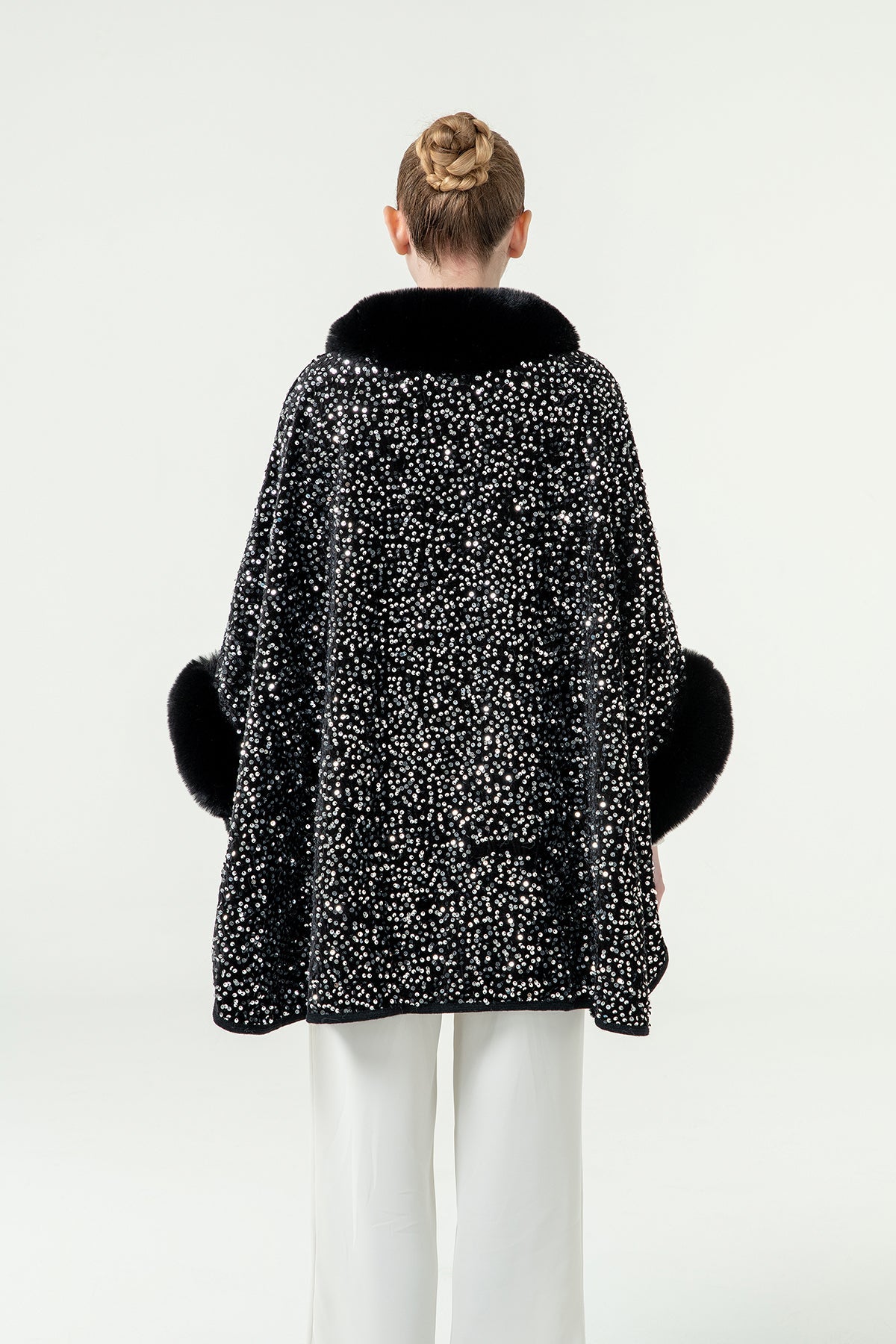 Lucchi Italy Women's Cape - Black