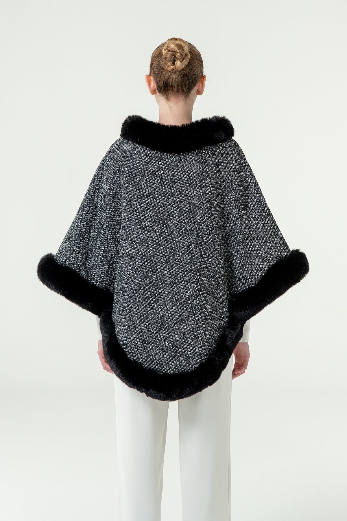 Lucchi Italy Women's Poncho - Black