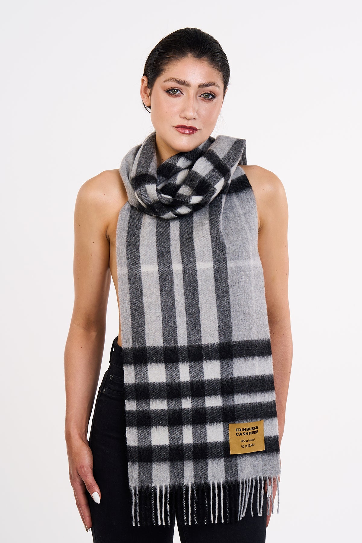 Lucchi Italy Scarf DC Check Gary Luxury