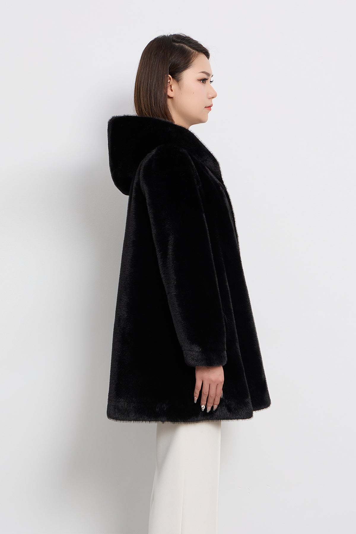 Lucchi Italy Women's Hooded Fur Short Coat - Black
