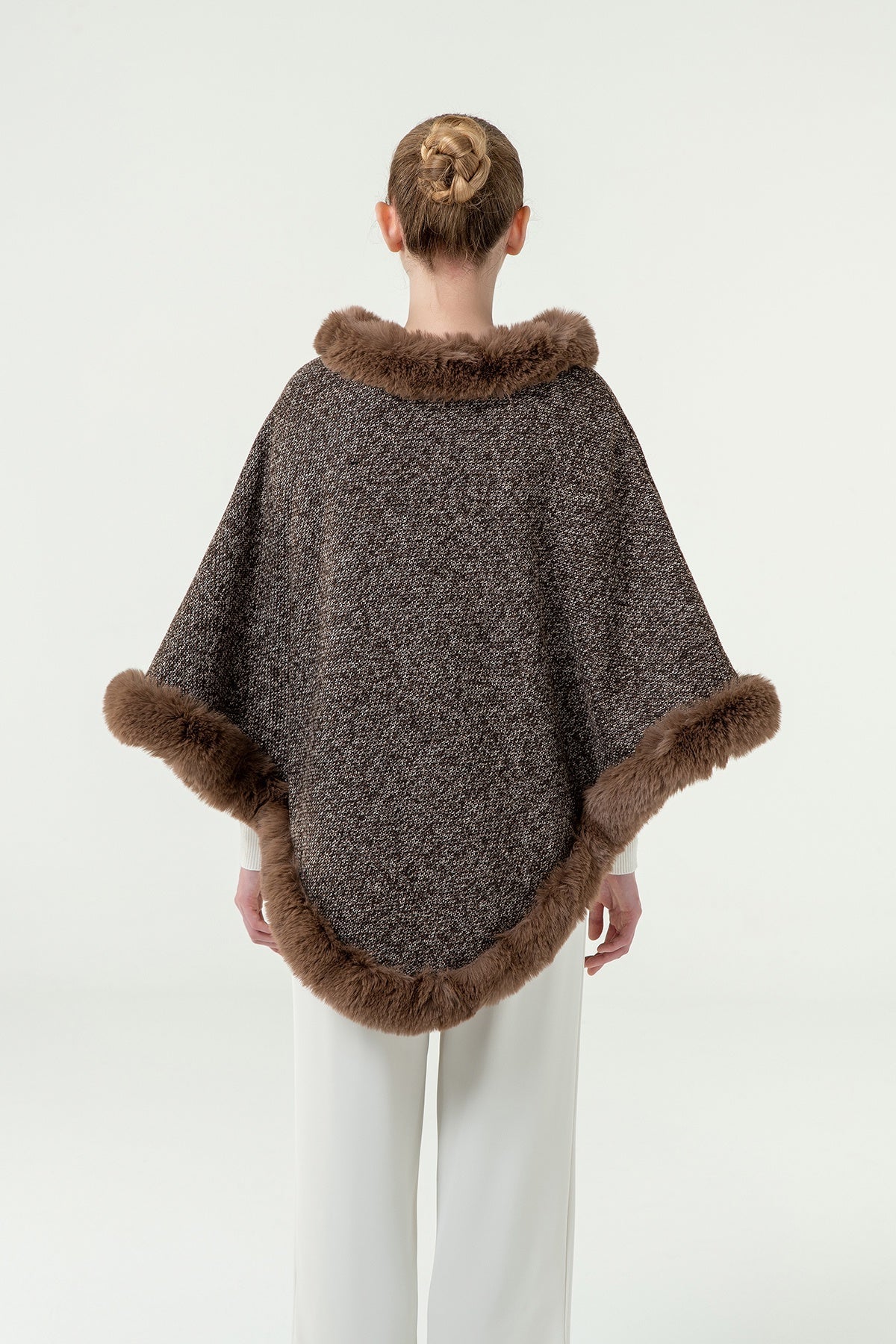 Lucchi Italy Women's Poncho - Beige