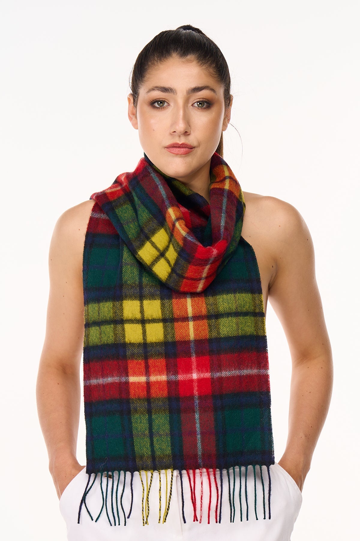 Lucchi Italy Scarf 100% Pure wool Scottish Design Buchanan Tartan