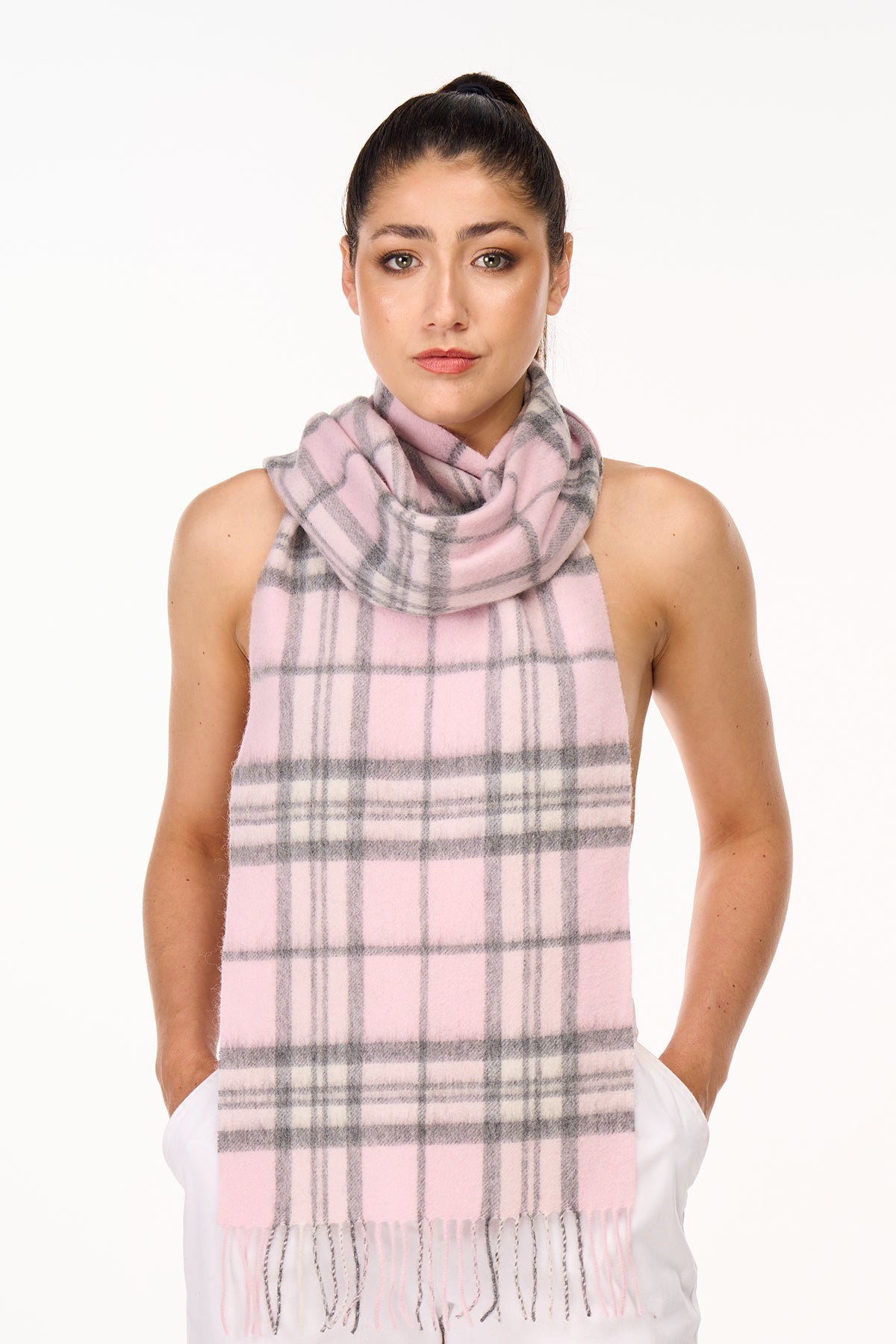 Lucchi Italy Scarf 100% Pure Lambswool Scottish Design Pink