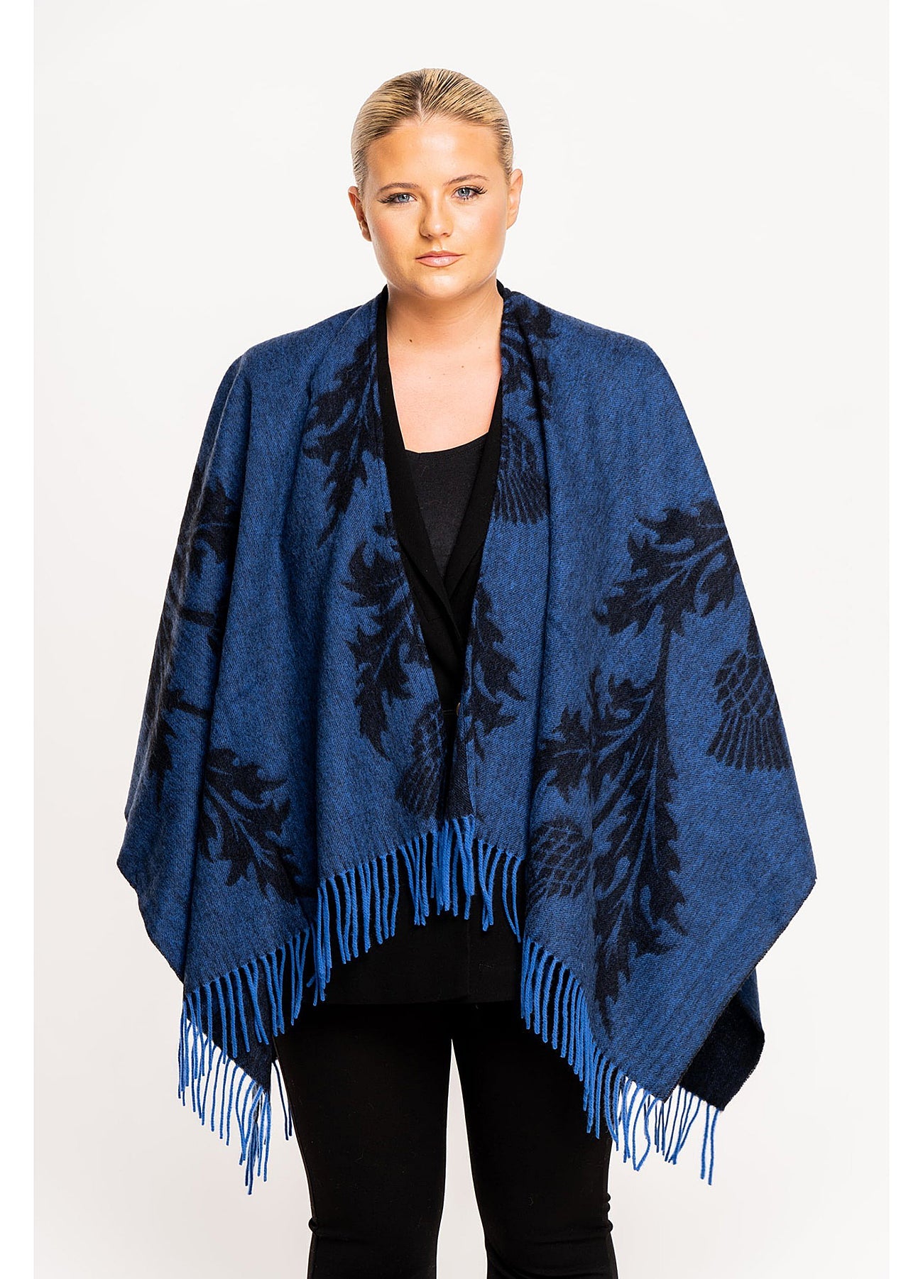 Lucchi Italy Single Thistle Navy Cape 100% Pure Lambswool