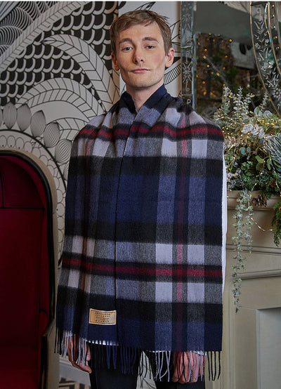 Lucchi Italy 100% Pure Cashmere Scarf Scottish Design Navy