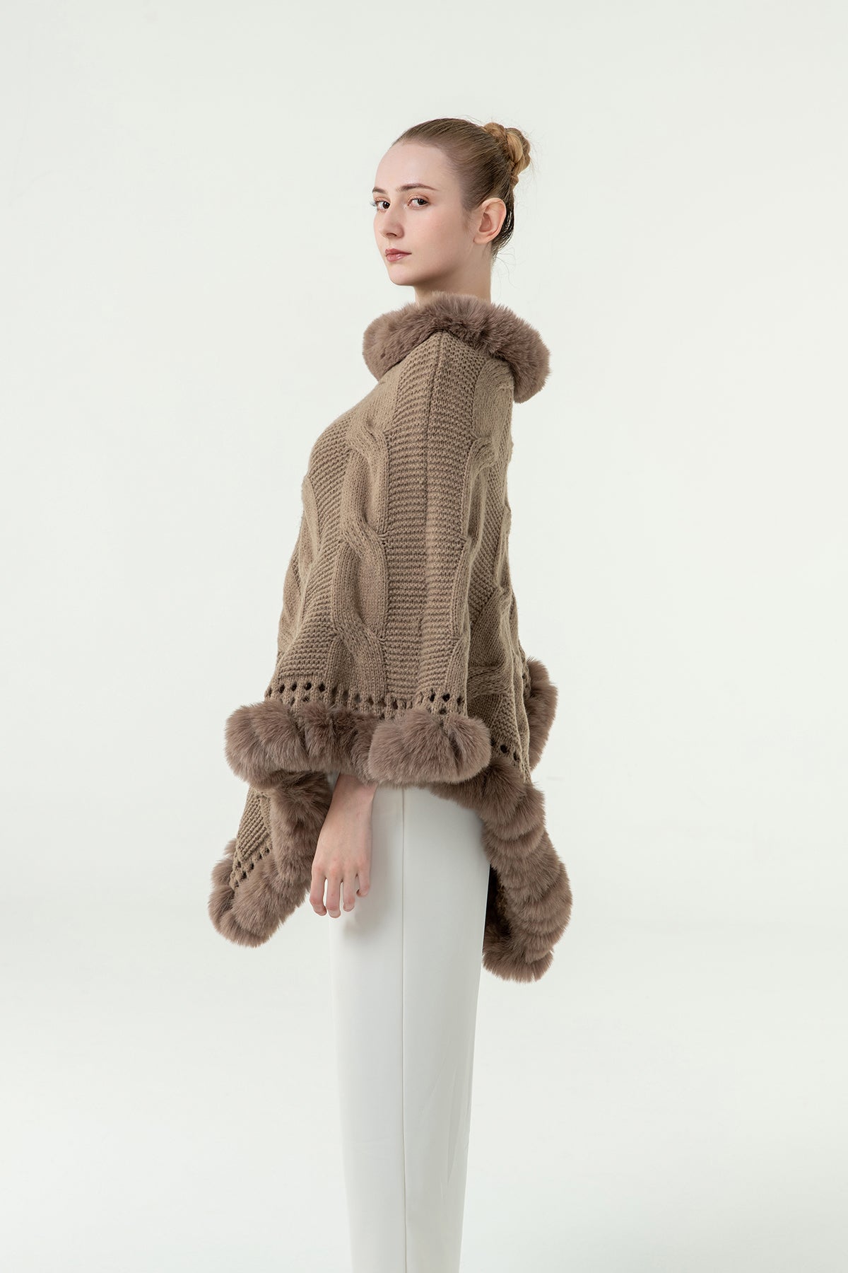 Lucchi Italy Women's Poncho - Beige