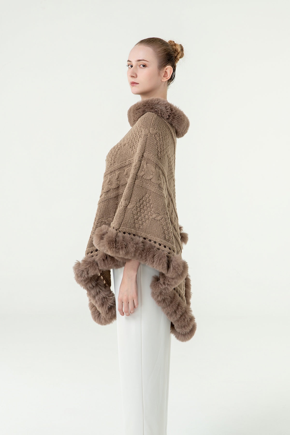 Lucchi Italy Women's Poncho - Beige