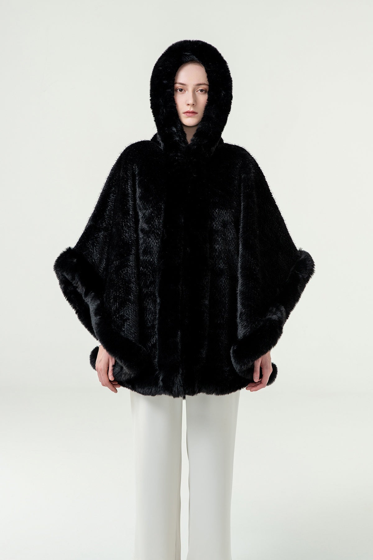 Lucchi Italy Women's Hooded Cape - Black