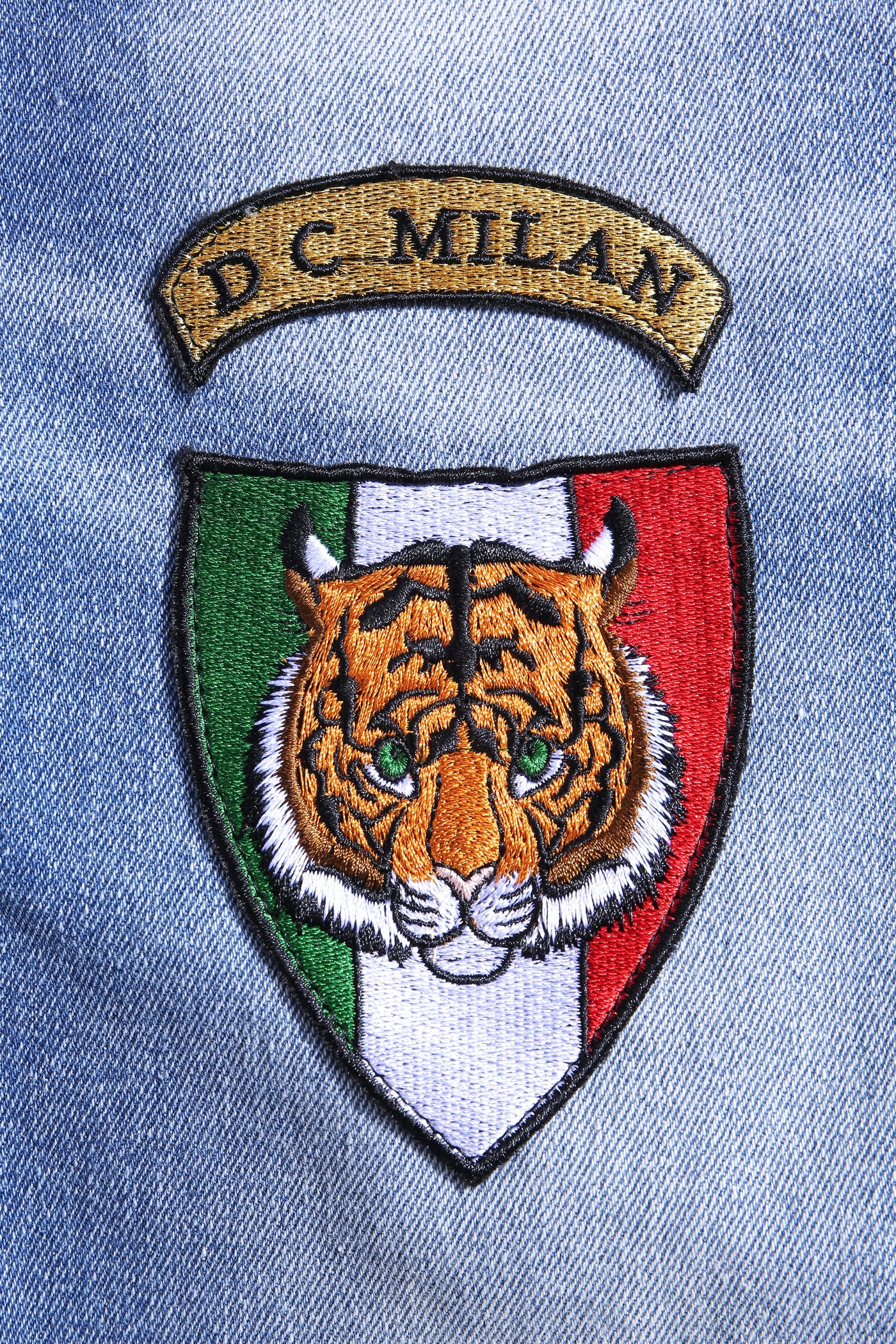 Lucchi Italy Light Blue Slim-Fit Jeans With 1 Logo