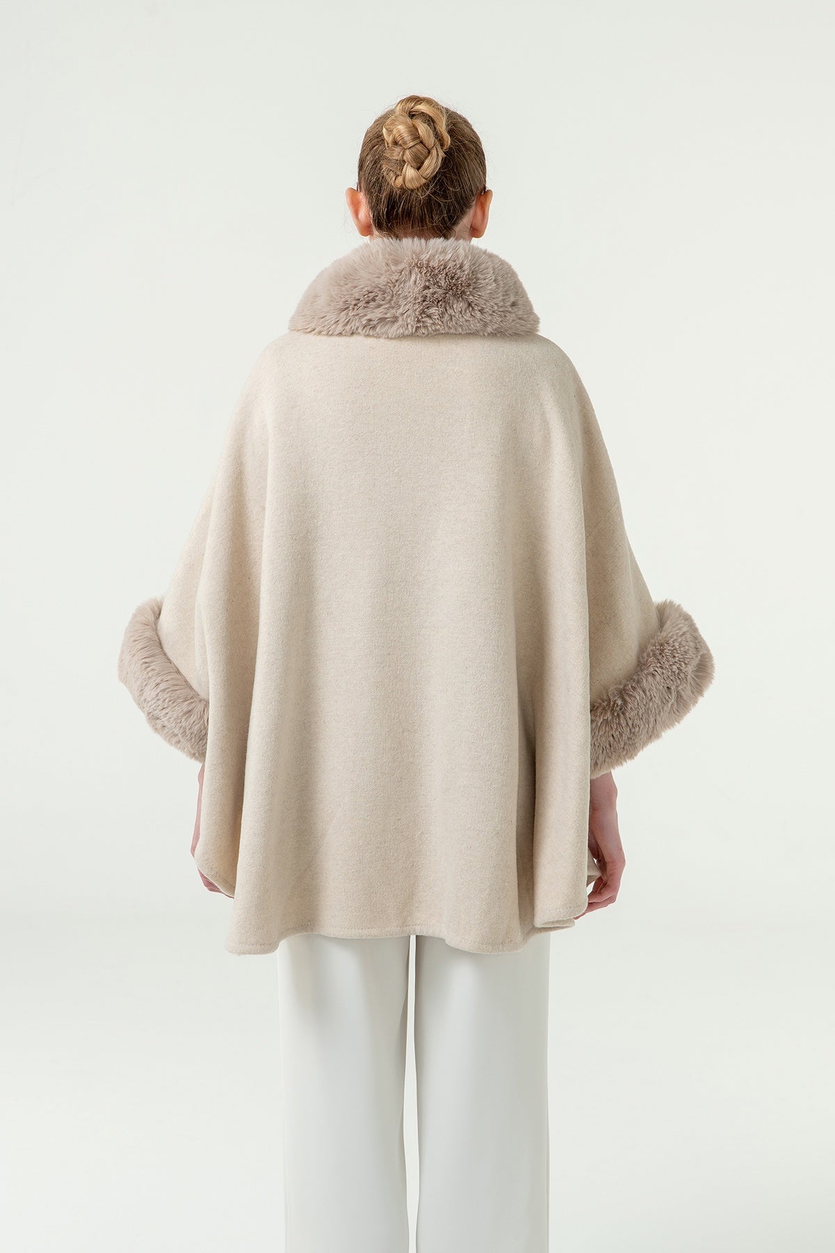 Lucchi Italy Women's Cape - Cream