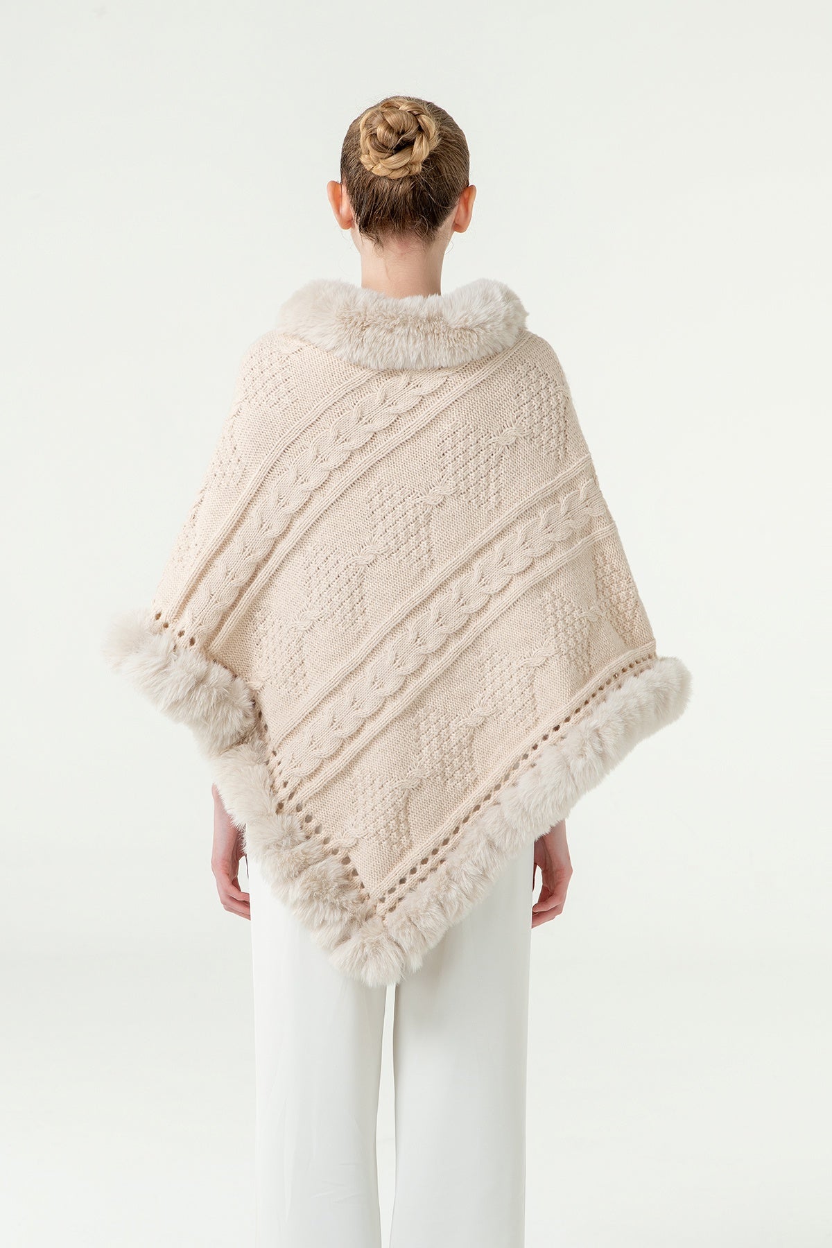 Lucchi Italy Women's Poncho - Cream