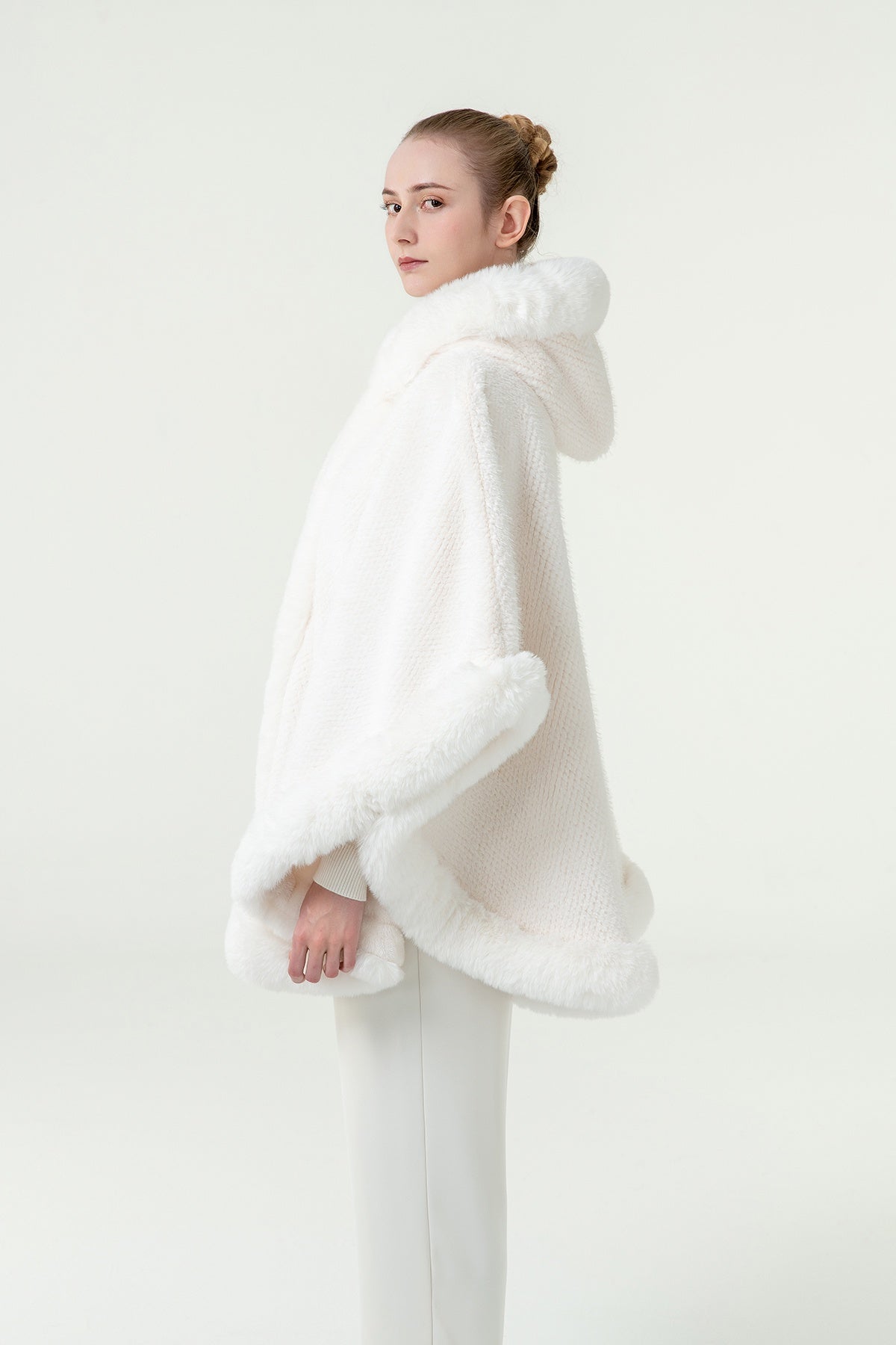 Lucchi Italy Women's Hooded Cape - White