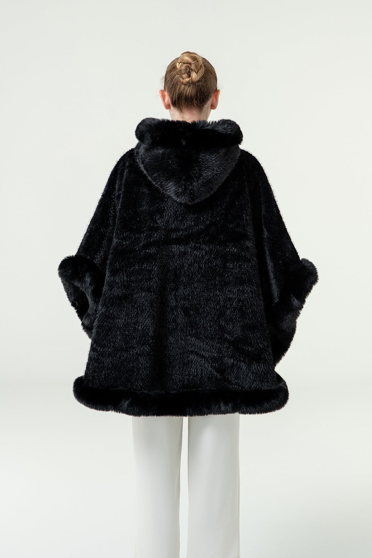 Lucchi Italy Women's Hooded Cape - Black