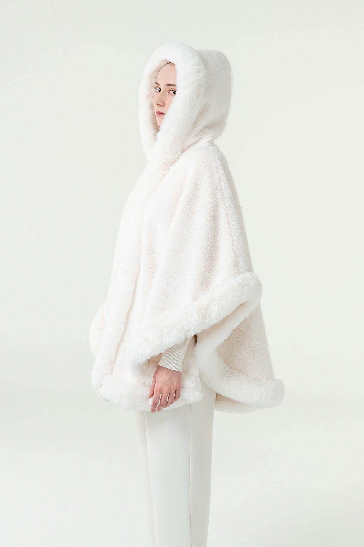 Lucchi Italy Women's Hooded Cape - White